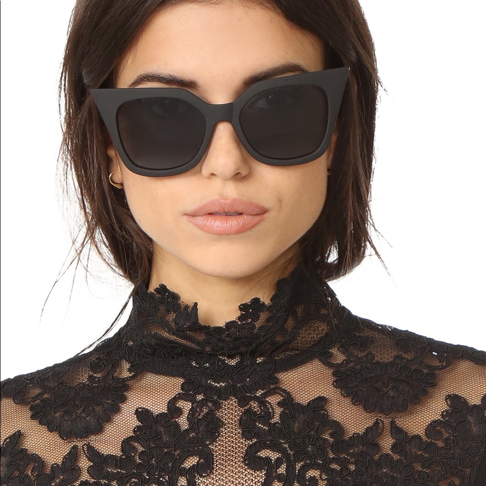 ISO: Quay Harper Matte Black Sunglasses